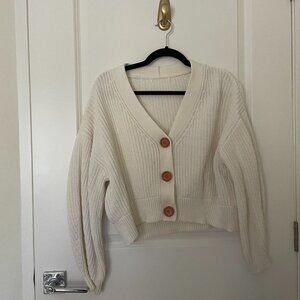 H&M cropped cream knit cardigan XS